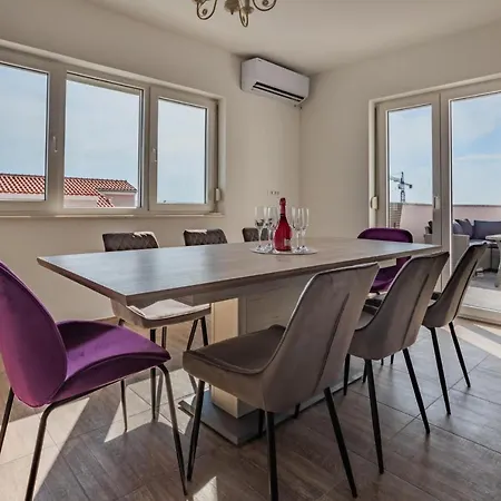 Apartment Seaview Roberta *